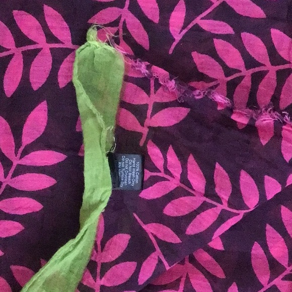 Large Raw Hem Floral Scarf - Picture 2 of 3